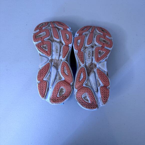 Hoka Bondi 8 Women's Size 7.5 - worn once - Picture 6 of 7